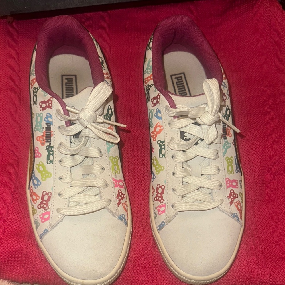 Puma White Sneakers with Multicolor bear print Design